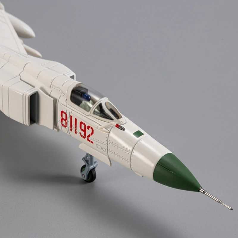172 J-8 Fighter Model 1100 J-8 Alloy Model 81192 Chinese J-8 Nansha Alloy Model Collectible Military Aircraft Toy Building Set C251118