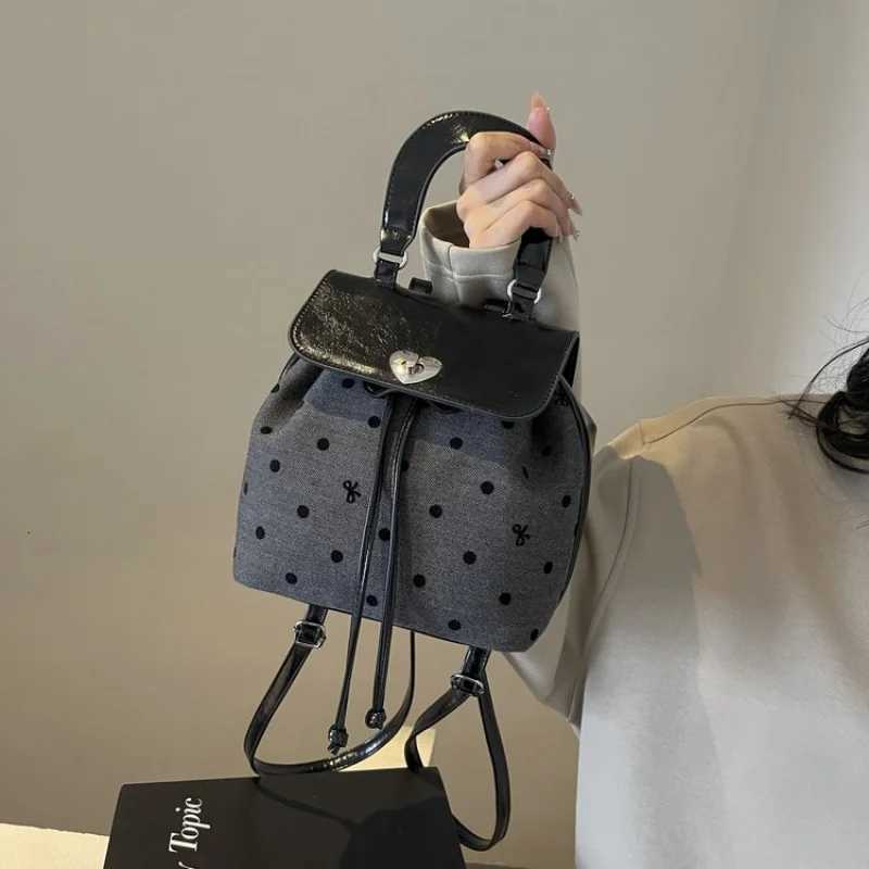 Modern Elegant Bucket Bag For Ladies With Drawstring Closure And Soft Luxurious LeatherW251118