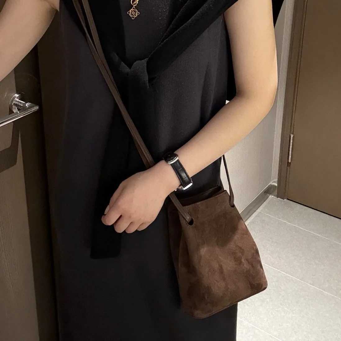 2025 New Head Matte Suede Drawstring Lucky Bag Bucket Bag Fashionable and Versatile Single Shoulder Cross Shoulder Small BagW251118