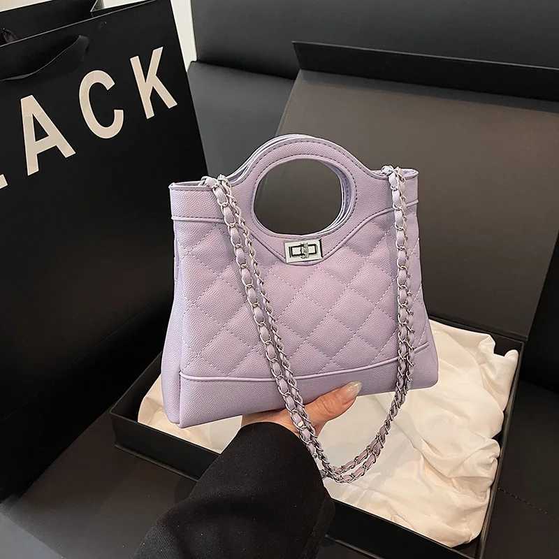 2025 Spring New Style Womens Stylish Large-Capacity Chain Underarm Bag Quilted Tote Bag Trendy Handheld BriefcaseW251118