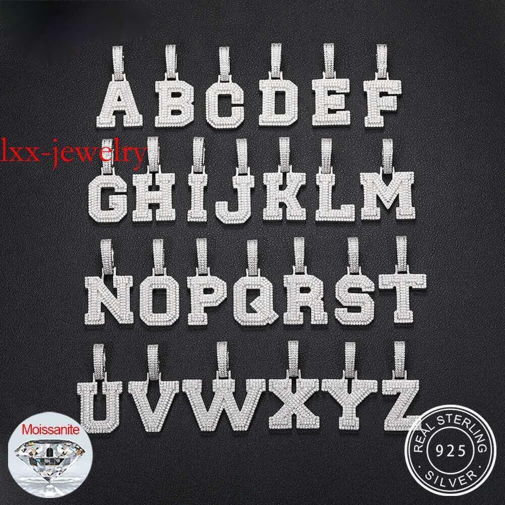 New Moissanite 26 A-Z Letter Pendant Jewelry Necklace Women Iced Out Personalized Charms Rapper Super Star Hip Hop Punk S