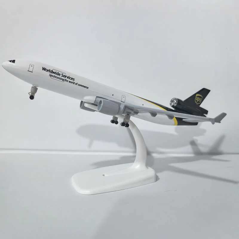 JASON TUTU 20CM UPS McDonnell Douglas MD-11 Aircraft Model Planel Airplane Diecast Metal Planes Collect Gifts C251118