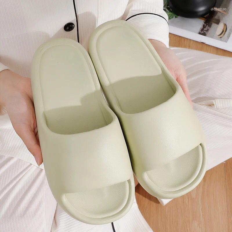 Slippers Flip Flops Lightweight Platform Women Super Soft Non Slip Beach Woman Comfort Couples Indoor Slides Asian size Shower Shoes designer