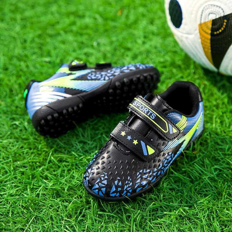 Non-Slip Kids Football Shoes Fast Indoor Professional Football Field Boots Society Cleats Soccer Shoes Children Sneaker Match W251118