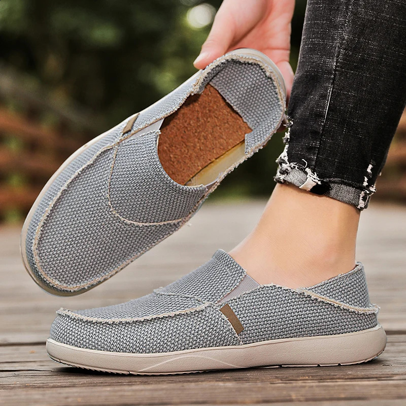 Arrival Spring Summer Comfortable Casual Shoes Lightweigh Mens Canvas Shoes For Men Slip-On Fashion Flat Loafers Shoes 250417