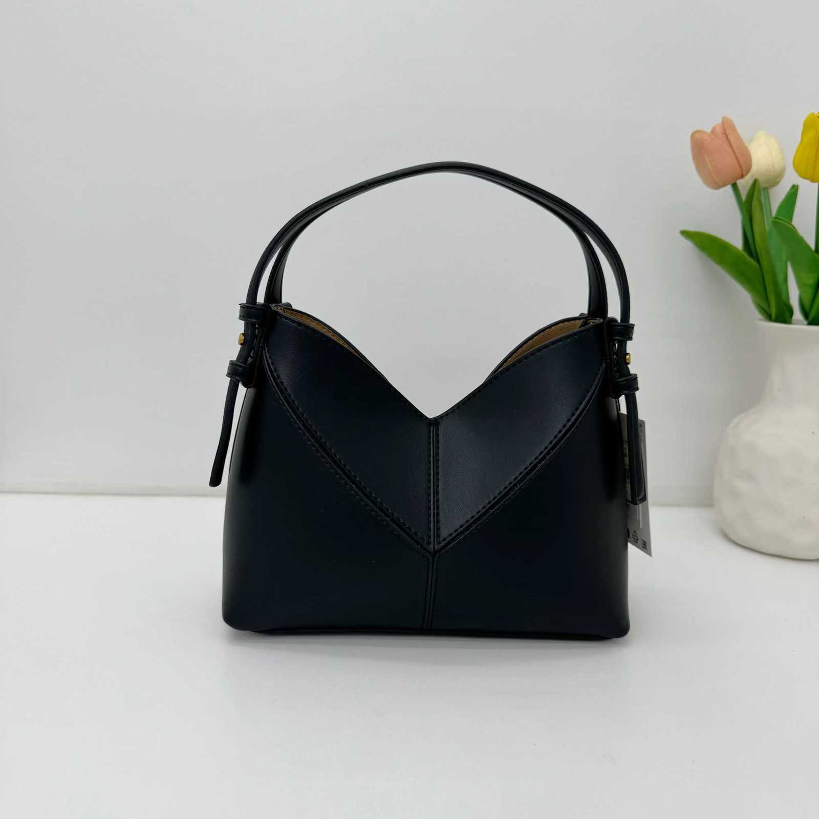 2025 New Fashion Luxury pu leather Geometry Bucket Bag Brand Designer Women Handbags Travel Holiday Crossbody Shoulder BagW251118