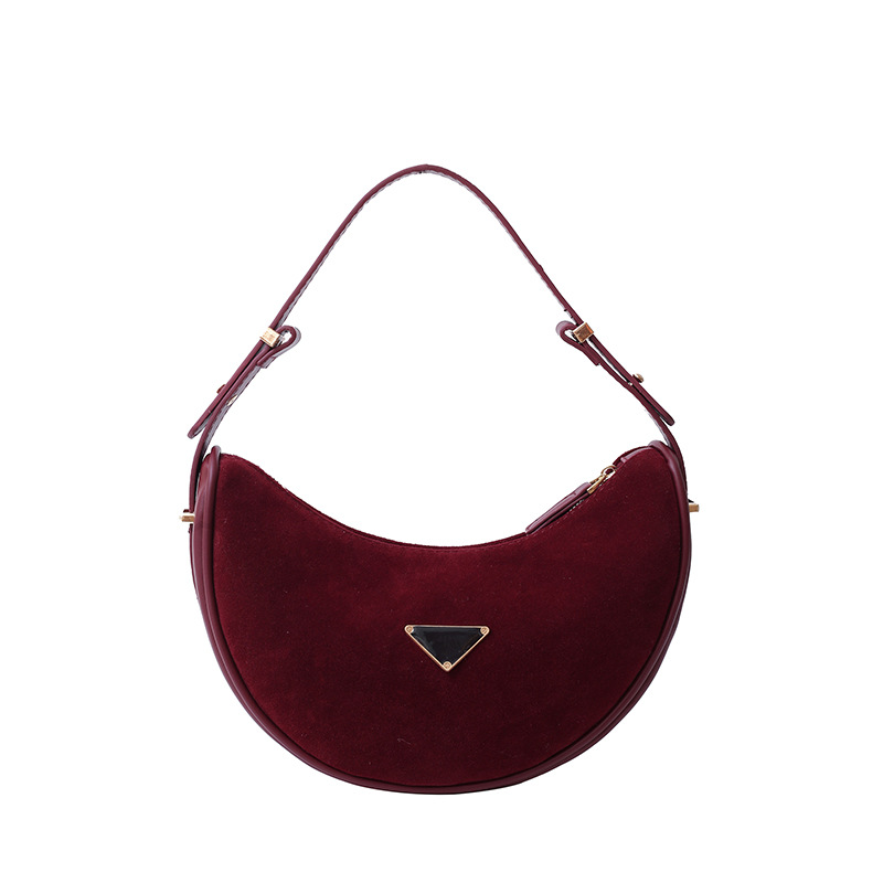 New design Retro matte crescent-shaped underarm bag for Women 2025 New style fashionable, trendy, casual and versatile shoulder bag Free shipping