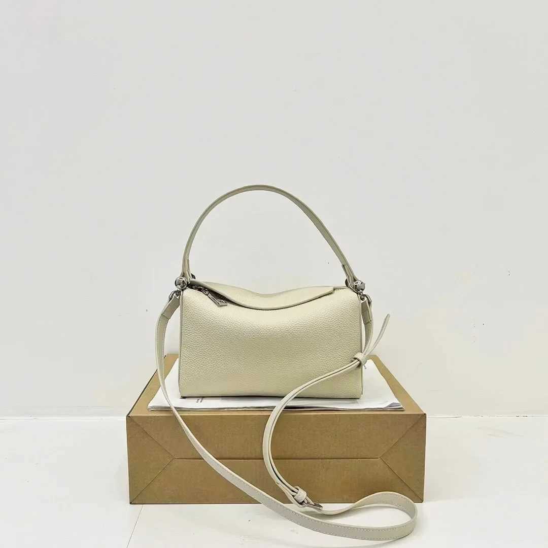 New Elegant Stylish Beige Color Commuter Tote First Layer Cow Leather Womens Handbag White-collar Worker Manage Shoulder BagW251118