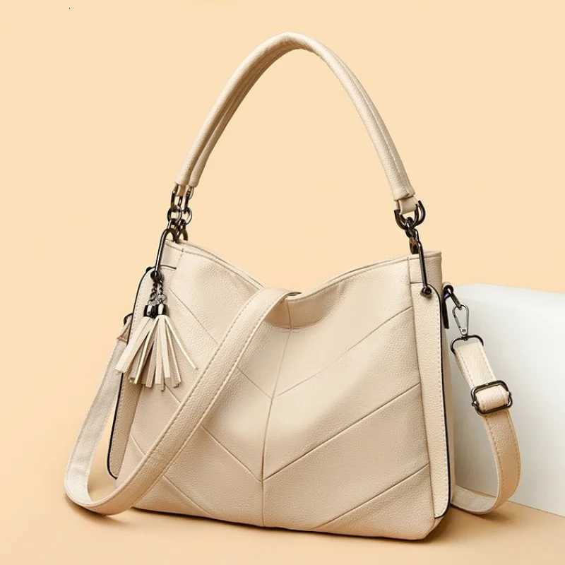 Elegant Paris-Inspired Leather Crossbody Bag - Unique Vintage Messenger Purse With Chic Letter DesignW251118