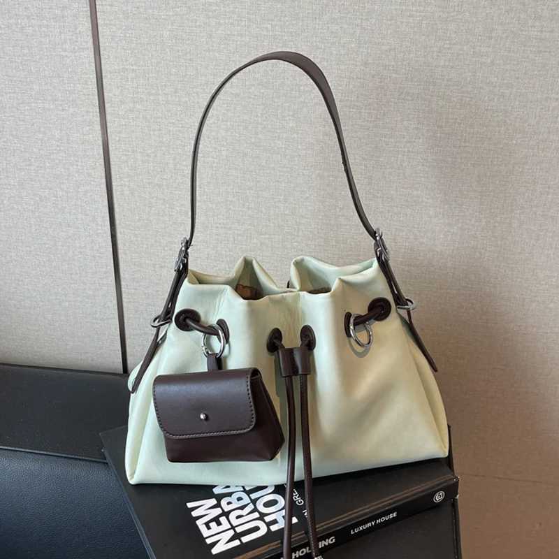 Chic Design Drawstring Bucket Bag Women Elegant Party Handbags French Retro Large Capacity Single Shoulder Crossbody Bags W251118