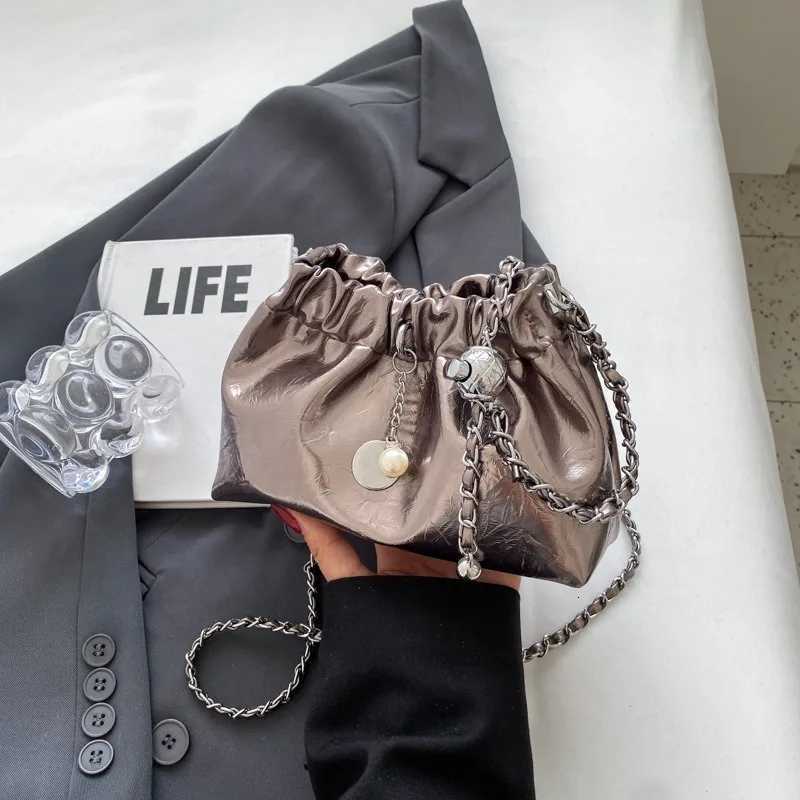 Summer High-End Sense Niche And Versatile Diagonal Chain Bag WomenS 2025 New Silver Drawstring Bucket Bag Cloud Bag GiftW251118