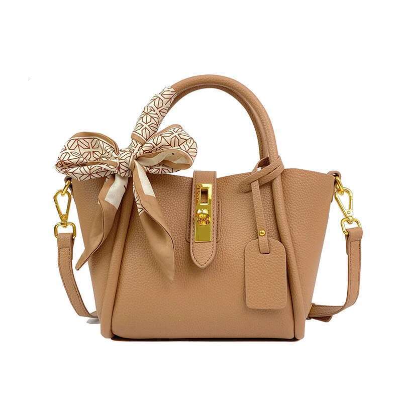 Summer New Vegetable Basket Real Leather Women's Premium Feeg Bucket Handbag Shoulder Simple Crossbody Bag Lychee Pattern