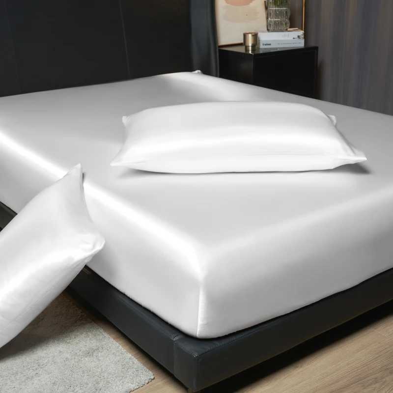 Luxury Satin Fitted Sheet Set - 35cm Height King/Queen Size Includes 2 cases Timeless Elegance for Discerning SleepM251118