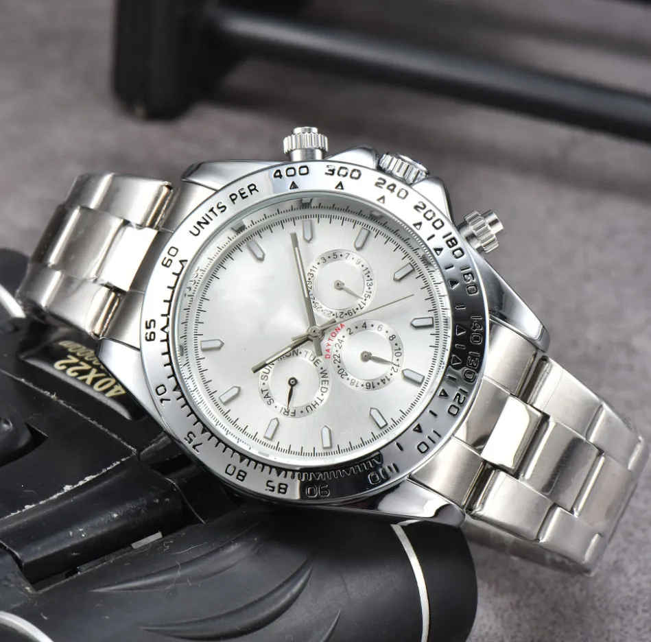 Men's watch with classic design, luxurious and high-end automatic movement, ceramic case, and stainless steel strap - a casual and business-oriented model 11.