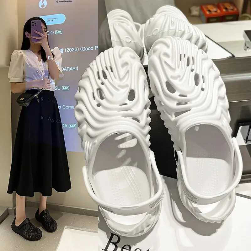 Large Size Slip-On Sandals Womens Breathable Anti-Slip Beach Thong Shoes Fingerprint Design Couple Style Summer New ArrivalC250418