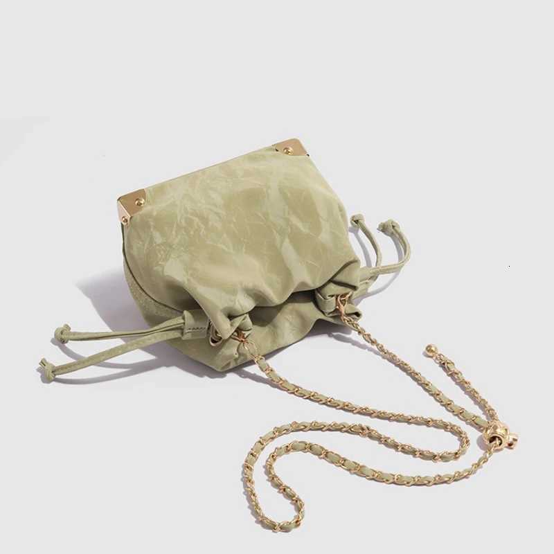 Niche Design Chain Cloud Bucket Bag Womens 2025 New High-end Drawstring Commuter Shoulder Crossbody BagW251118