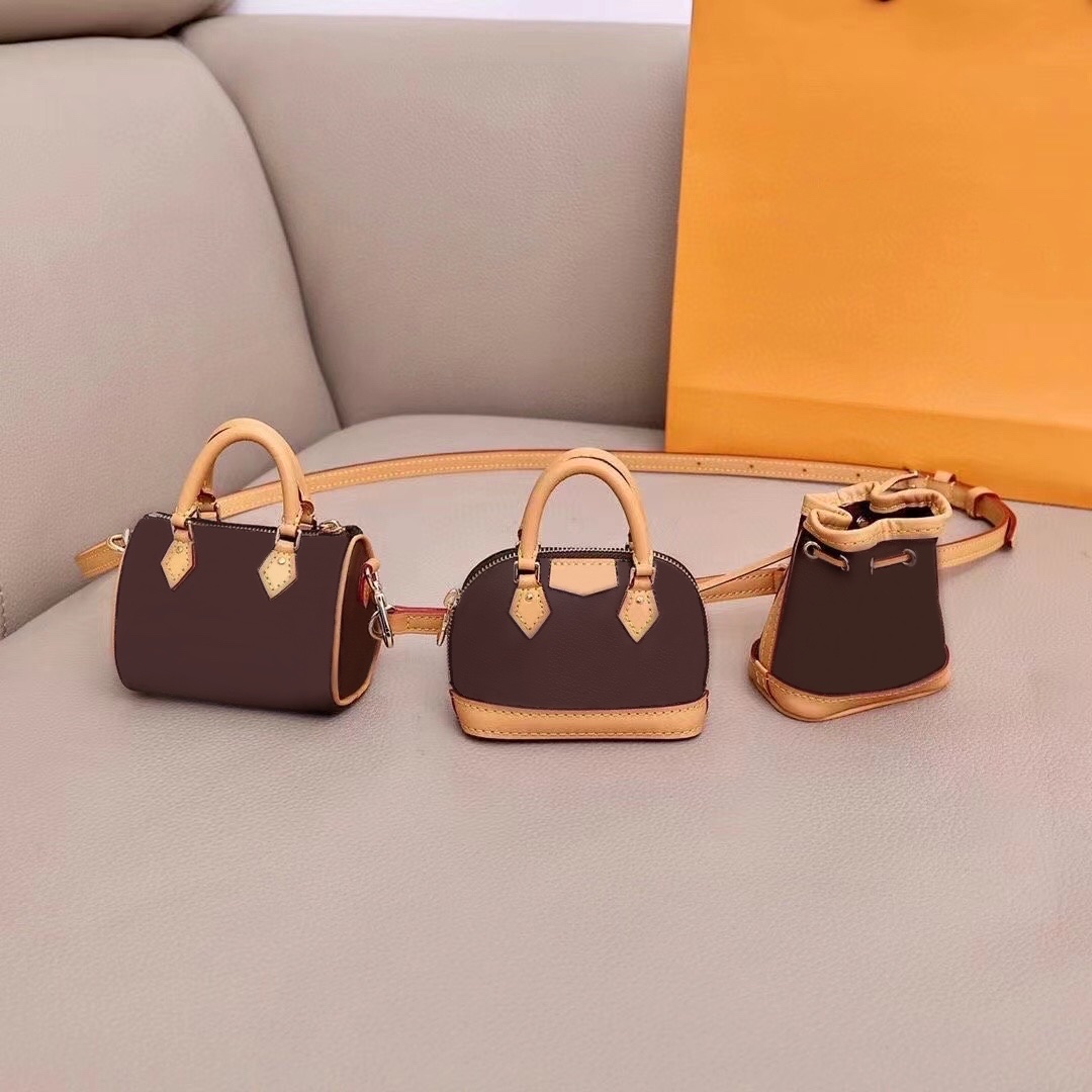 Designer women's leather crossbody bag versatile tote bag commuting handbag neutral large capacity shopping bag backpack backpack wallet card bag PRPU