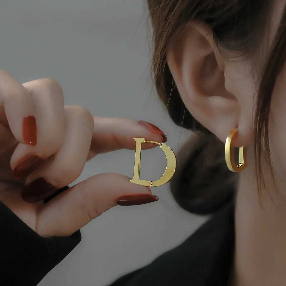 European and American letter B earrings fashionable stainless steel womens earrings 2023 new jewelryXJ250418