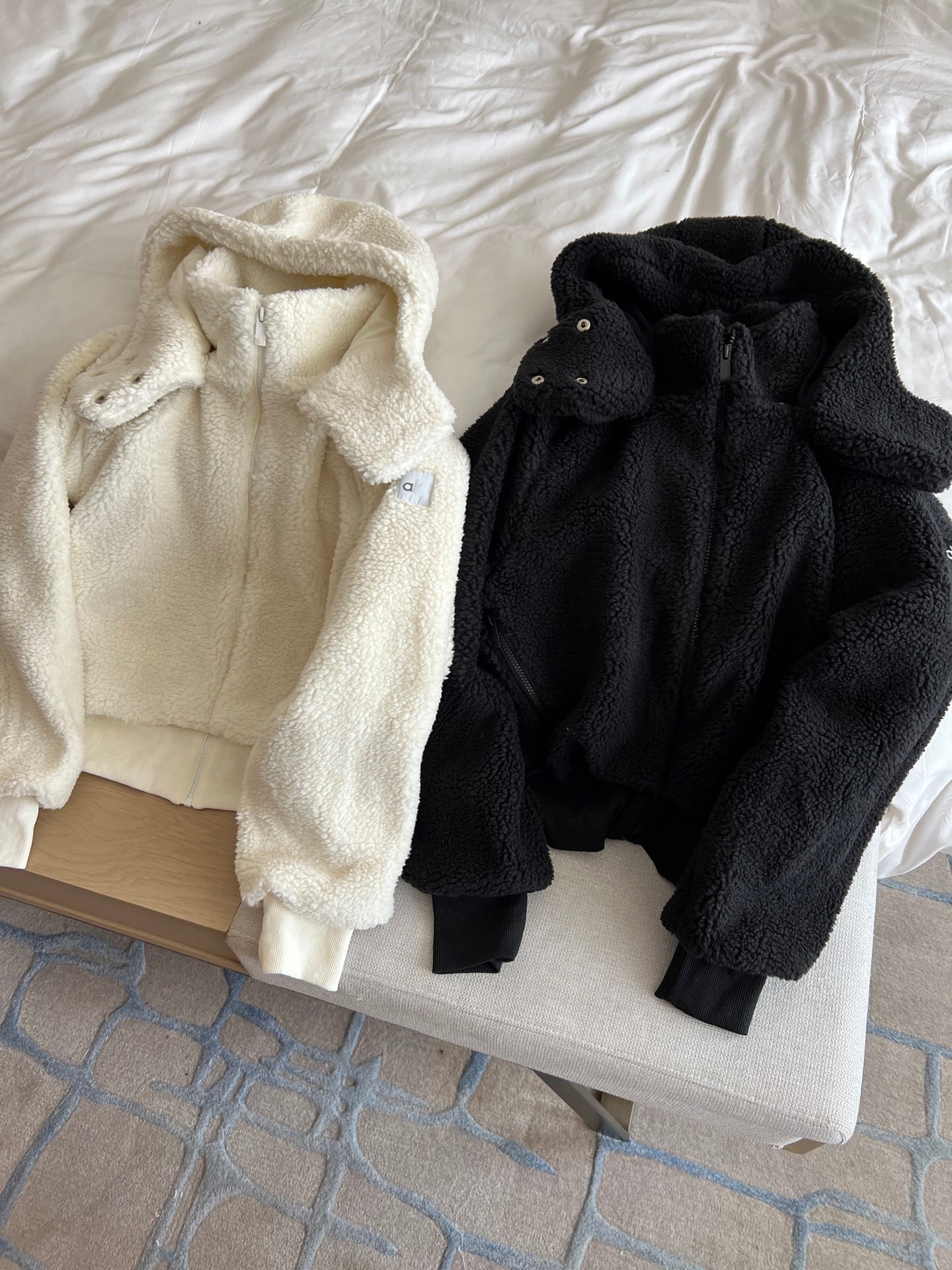 A1477 New Fashion Lamb Wool Padded Jacket Zipper Coat Hooded Yoga Clothes Women's Winter Short Padded Warm Cotton-padded Jacket Quilted Sheepskin Blend Sweatshirt