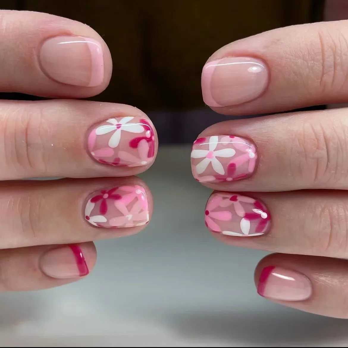 24pcs/box Glossy Short Square Fake Nails Colorful French Tip Press On Nails Flower Pattern Spring Summer False Nails For WomenT251118T251119
