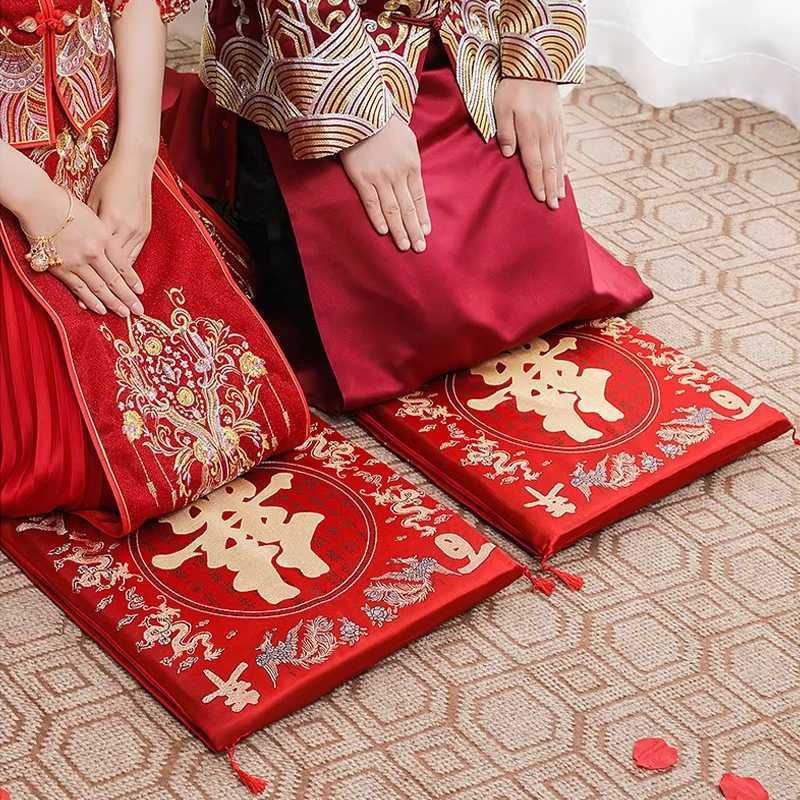 42cm 2pc Chinese Wedding Cushion Tea Ceremony Red Double Happiness Dragon Phoenix Kneeling Pad Wedding Gifts Home DecorationM251119