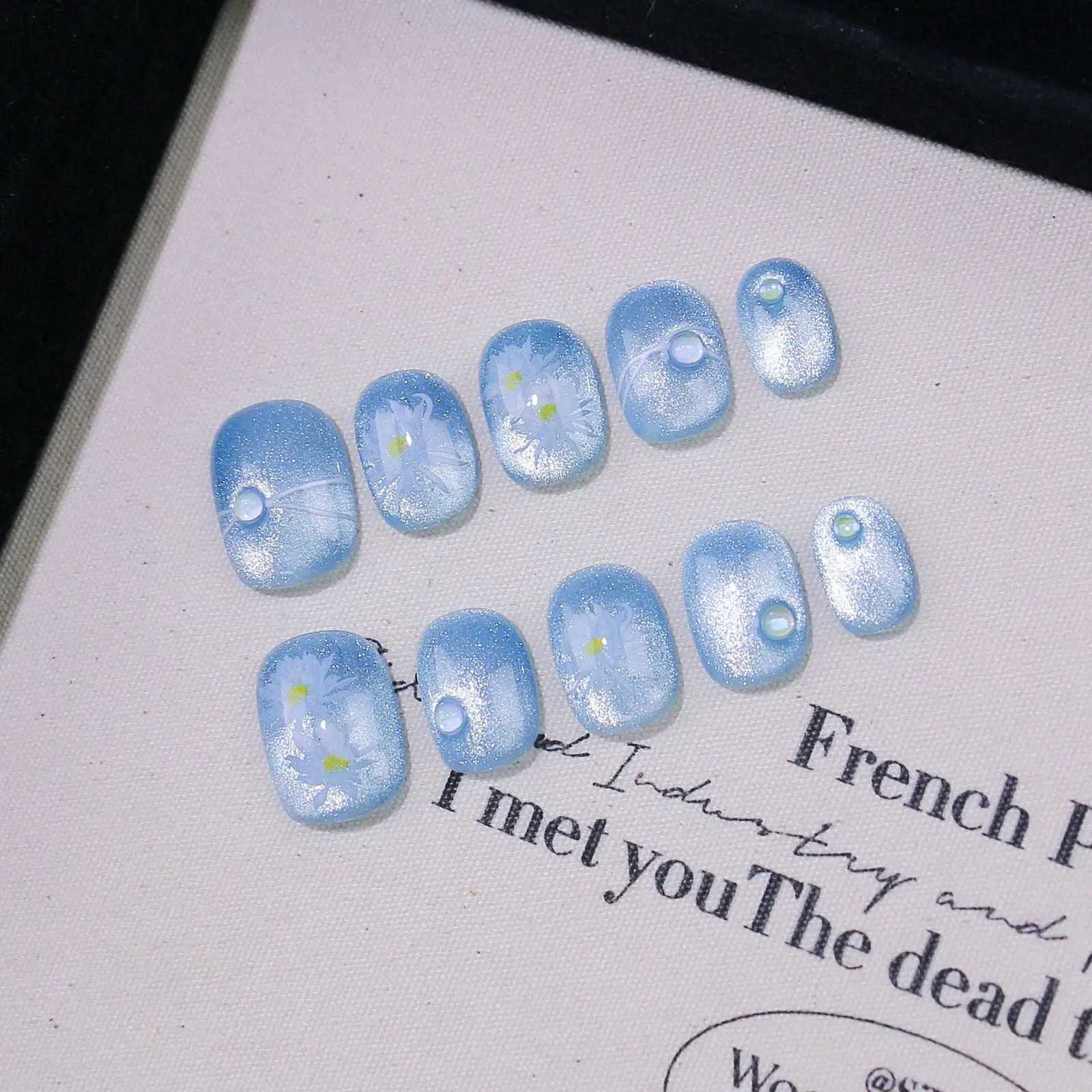 10pcs Handmade Press-On Nails-Blue Cat Eye Effect Glossy Flower Starry Night Bubbles Design Short Oval Fake Nails for WomenT251118T251119