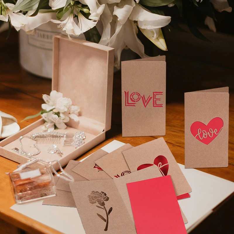 Valentines Day Mothers Day Greeting Card with Envelope Hollow Heart Flowers Gift Card Birthday Party Supplies Wedding Invitation G251119