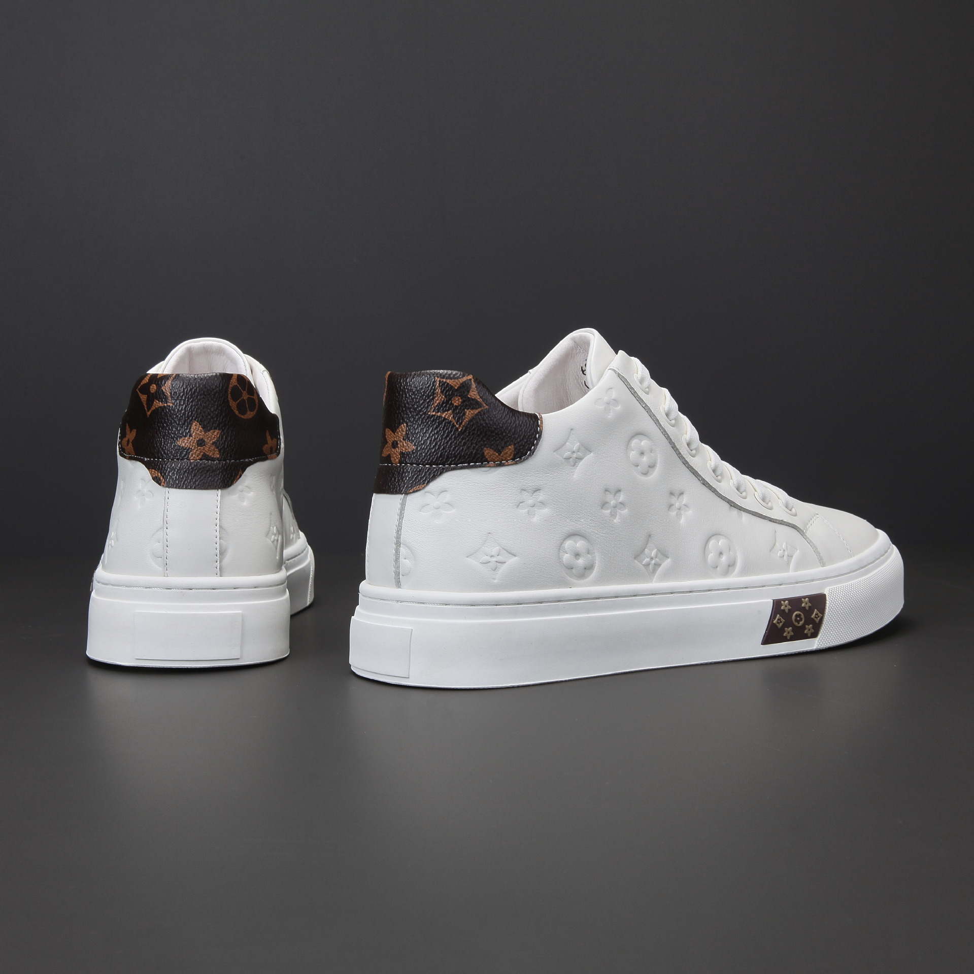 Fashionable Light Luxury Men's Shoes Autumn New Arrival Versatile Casual High-Top Sports Sneakers White and Black Free Shipping