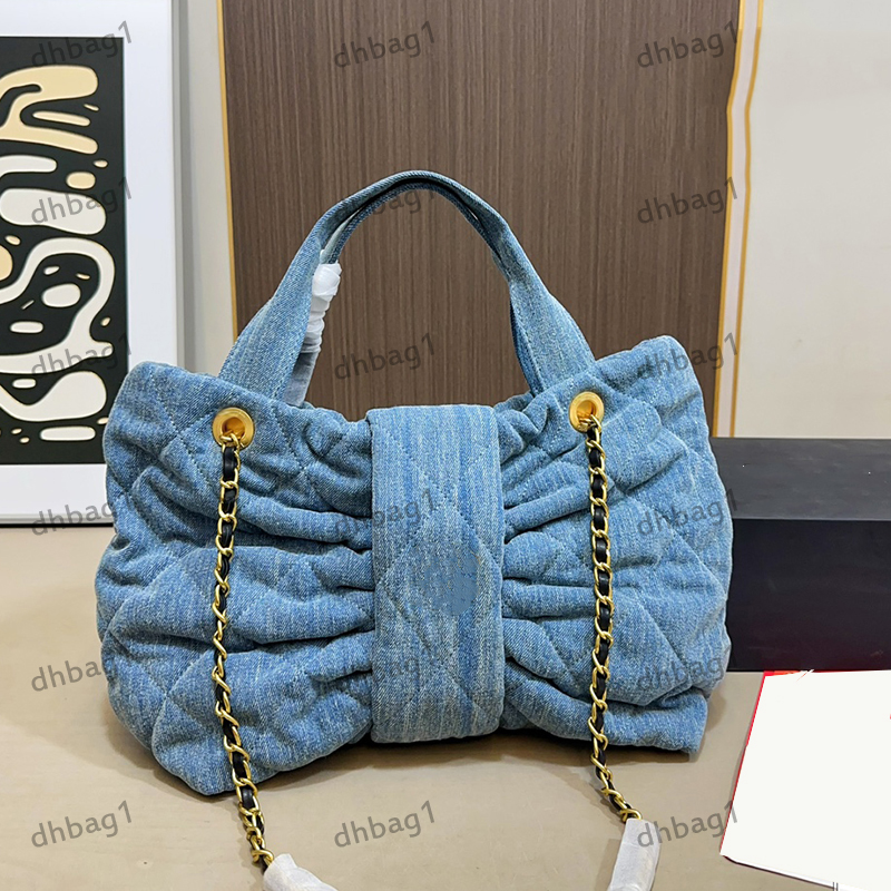 Classic Blue Denim Bow Luxury Handbag Cosmetic Bag Designer Ladys Shoulder Bag Tweed Lambskin Gold Hardware Metal Buckle Matelasse Chain Crossbody Makeup Bags 33cm