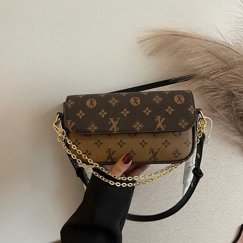 2025 New Retro-Texture Womens Underarm Bag - Fashion Printed Stylish Chain Shoulder/Crossbody Daily Commuter TravelW251119