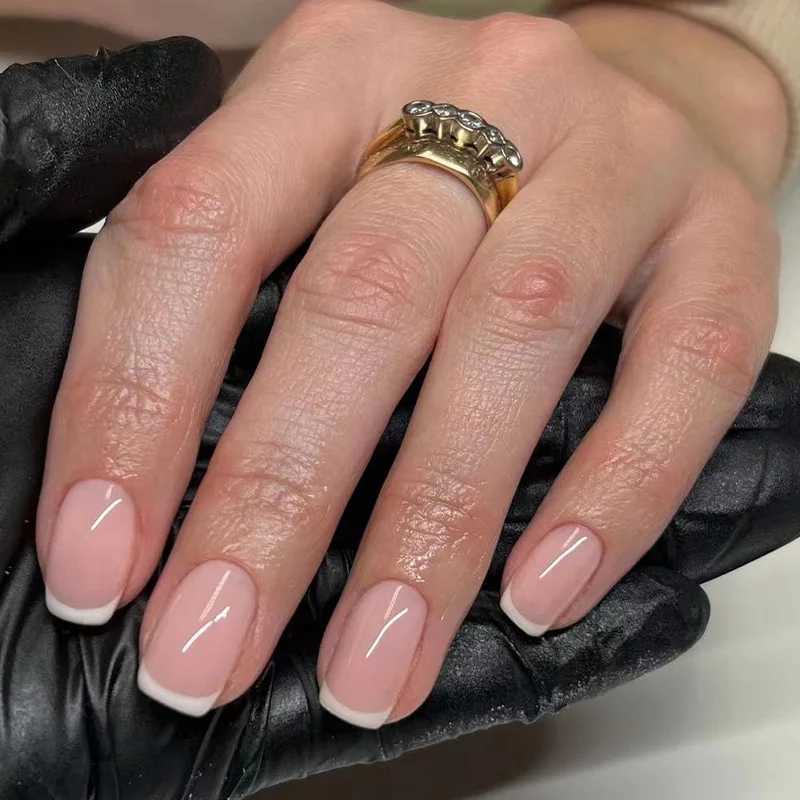 24pcs French White Side False Nails Wearable Rhinestone Desgin Fake Nails Short Simple Nail Full Cover Nail Tips Press On NailsT251118T251119