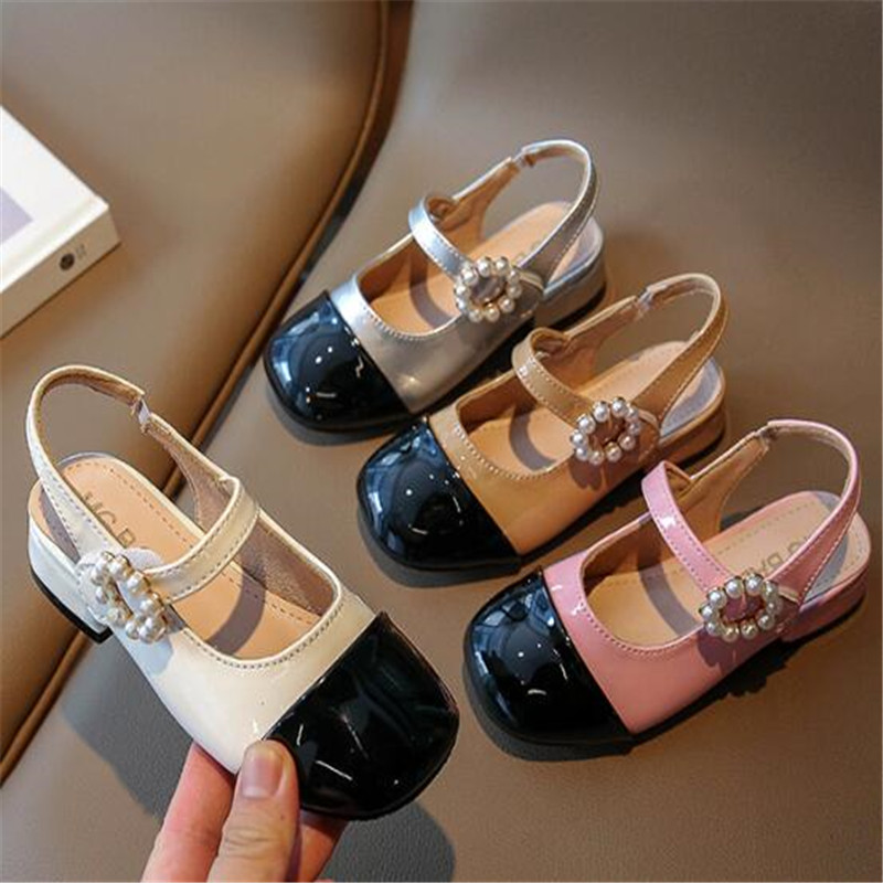 Fashion Girls Sandals Slides Spring Summer Baotou Children Flat Sandal Slipper Soft Sole Comfortable Kids Shoes Princess Dress Shoe