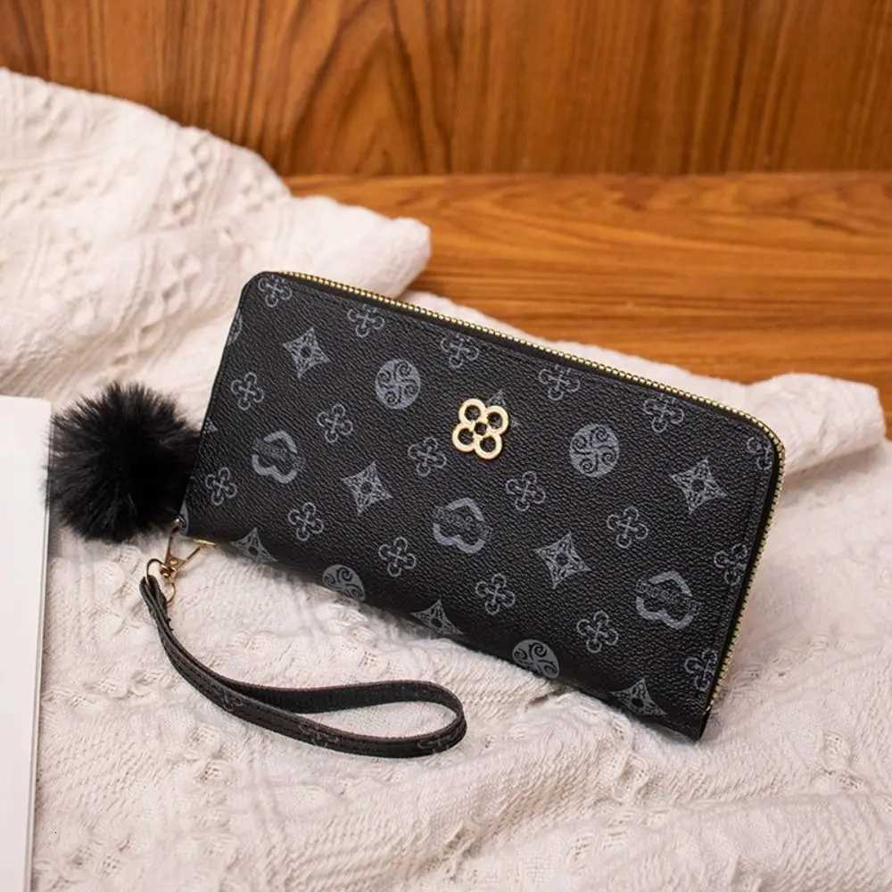 PU Leather Women Long Wallet Fluffy Ball and Printed Decoration Portable Long Clutch Bag Large Capacity Lady Card Holder WomenW251119