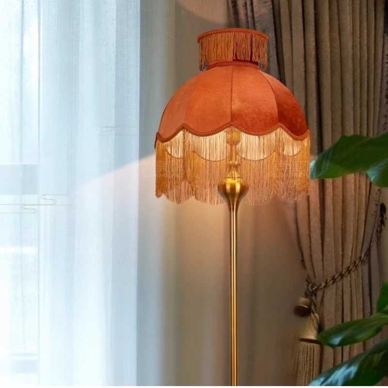 French tassel velvet lampshade floor lamp luxurious retro caramel handmade art station lamp for living room sofa bedroom M251119