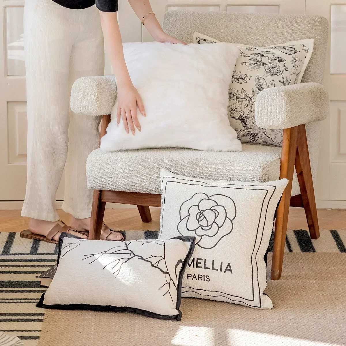 Black White Light Luxury Cushion Cover French Floral Jacquard Embroidery Covers Decorative Nordic Living Room casesM251119