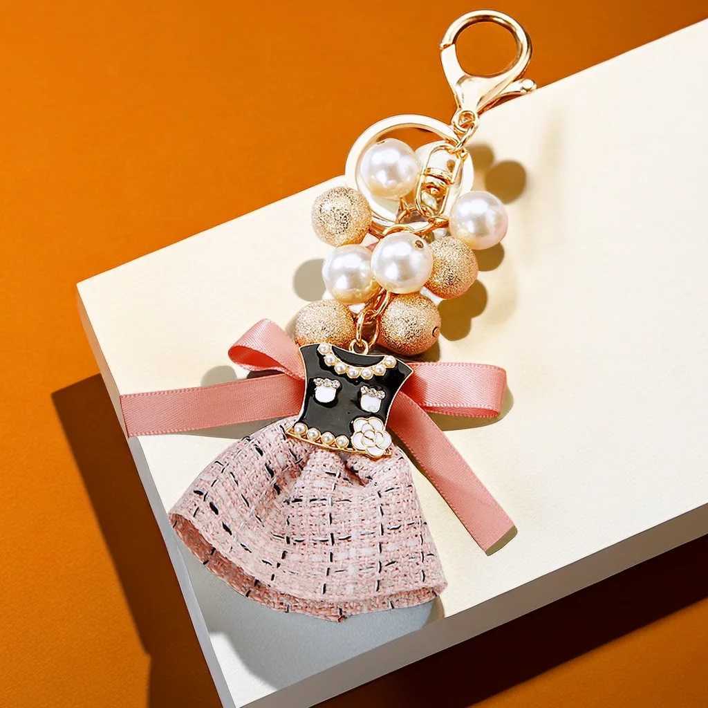 Luxury Jewelry Designer Trend Jewelry Bow Knot Pearl Car Keychain Cute Female Pendant Keychain Link Creative Gift Y250418