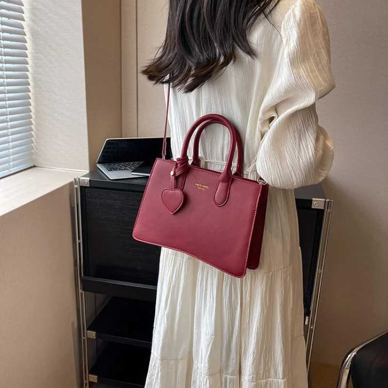 High-Quality Leather Shoulder Bag For Women Messenger Bag From Luxury Brand By Famous Desinger Popular Classic ElegantW251119