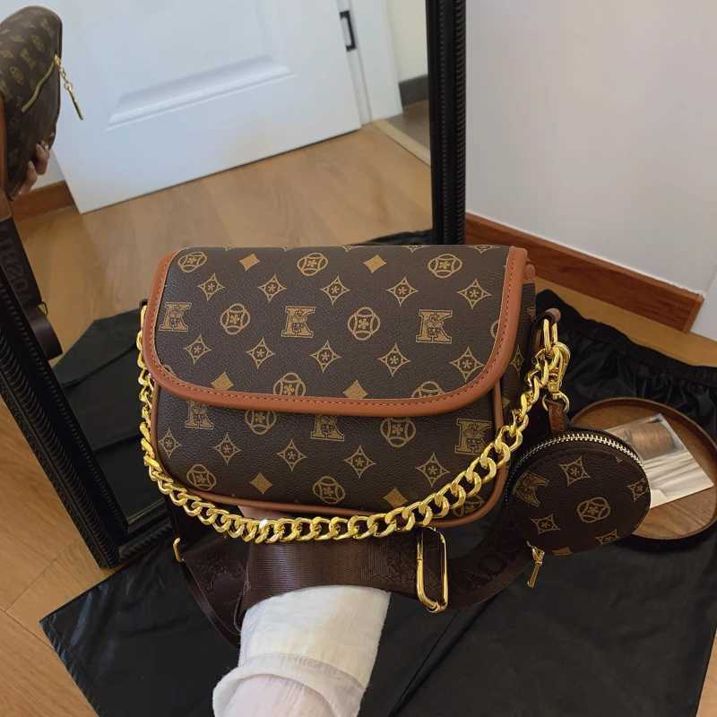 Unique Vintage Clutch Bag For Women - Luxury Leather Party Handbag With Retro LetterW251119