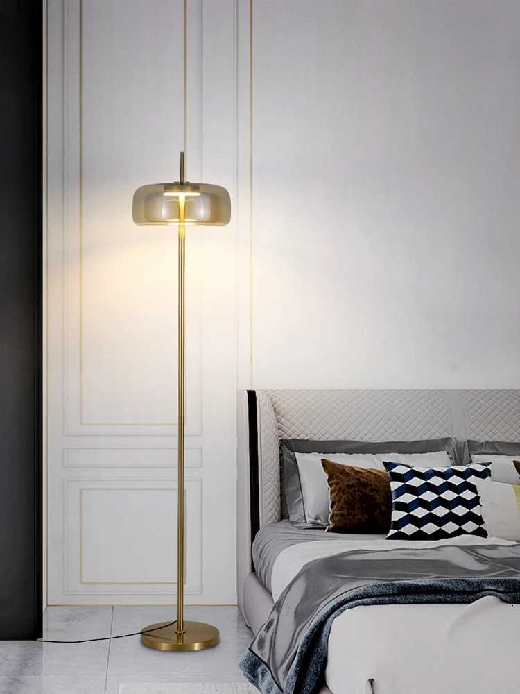Modern Living Room Sofa Side Floor Lamp Light Luxury Bedroom Bedside Light Medieval French Glass LED Decorative Standing Lamp M251119