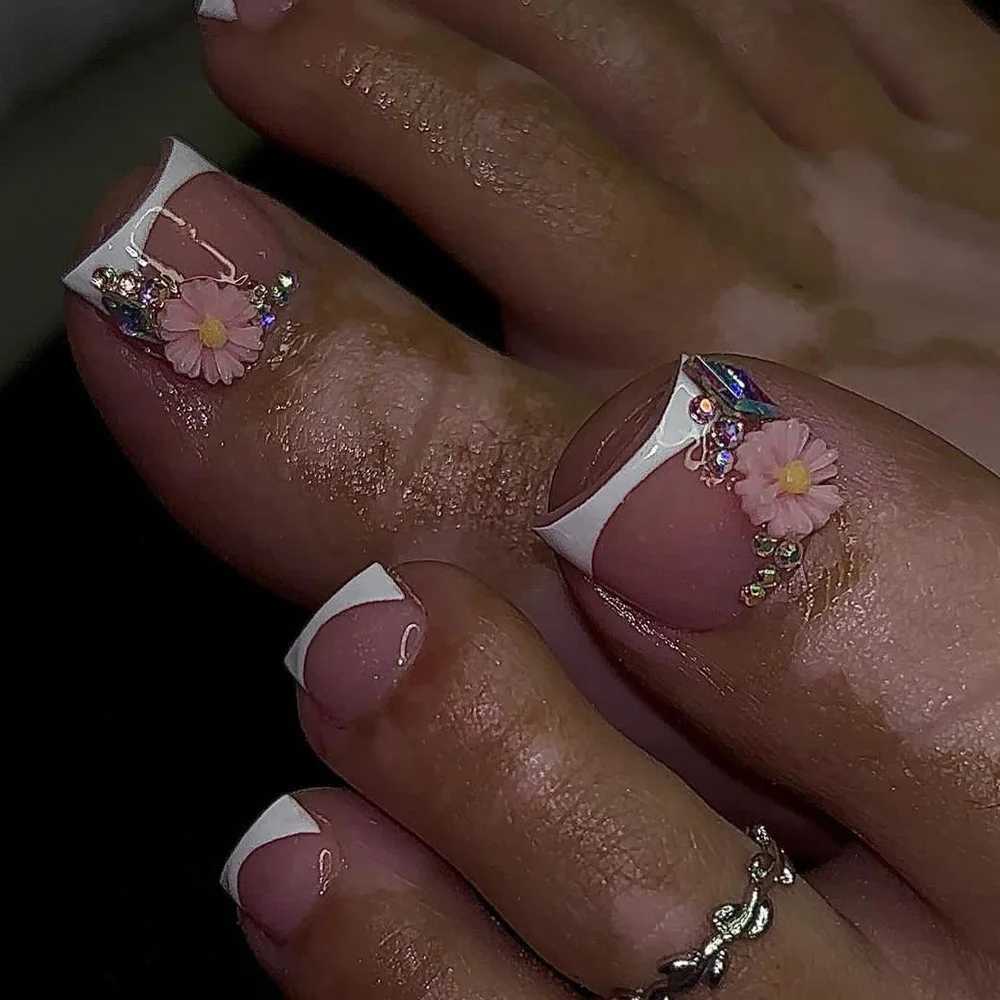 24Pcs White Edge French Press on False Nails Short Square Head Fake Toenail Rhinestone Detachable Finished Full Cover Nails TipsT251118T251119