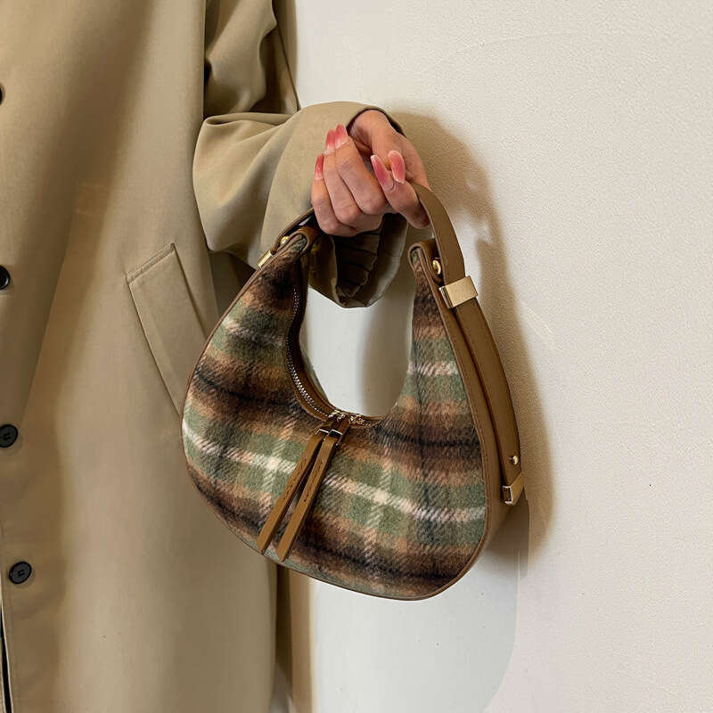 Women's 2025 autumn/winter new woolen small fashionable plaid hand-held crescent premium texture single shoulder armpit bag