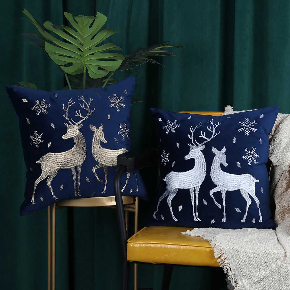 Elk Christmas Tree Hot Stamping Cover Autumn and Winter Snowflake Embroidery Cushion Cover 45X45CMM251119