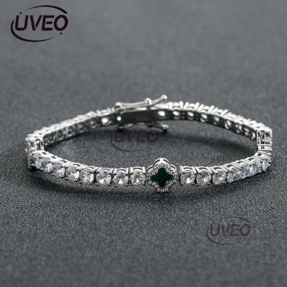 Style four-leaf clover inlaid ice out VVS Moissanite tennis bracelet Free delivery
