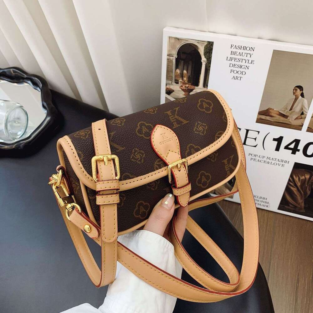 Women's spring and summer new with high-end printed shoulder versatile small square bag, trendy crossbody bag for women