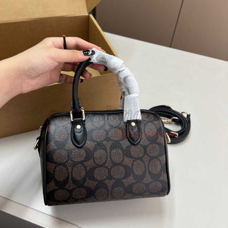 Pillow case Designer Bag Rowan 18 25 Classic Shoulder Bags Floral Zipper Closure Coated Canvas Leather Tote Crossbody Mini Shoulder Bag Handbag Designer Dhgate Bag