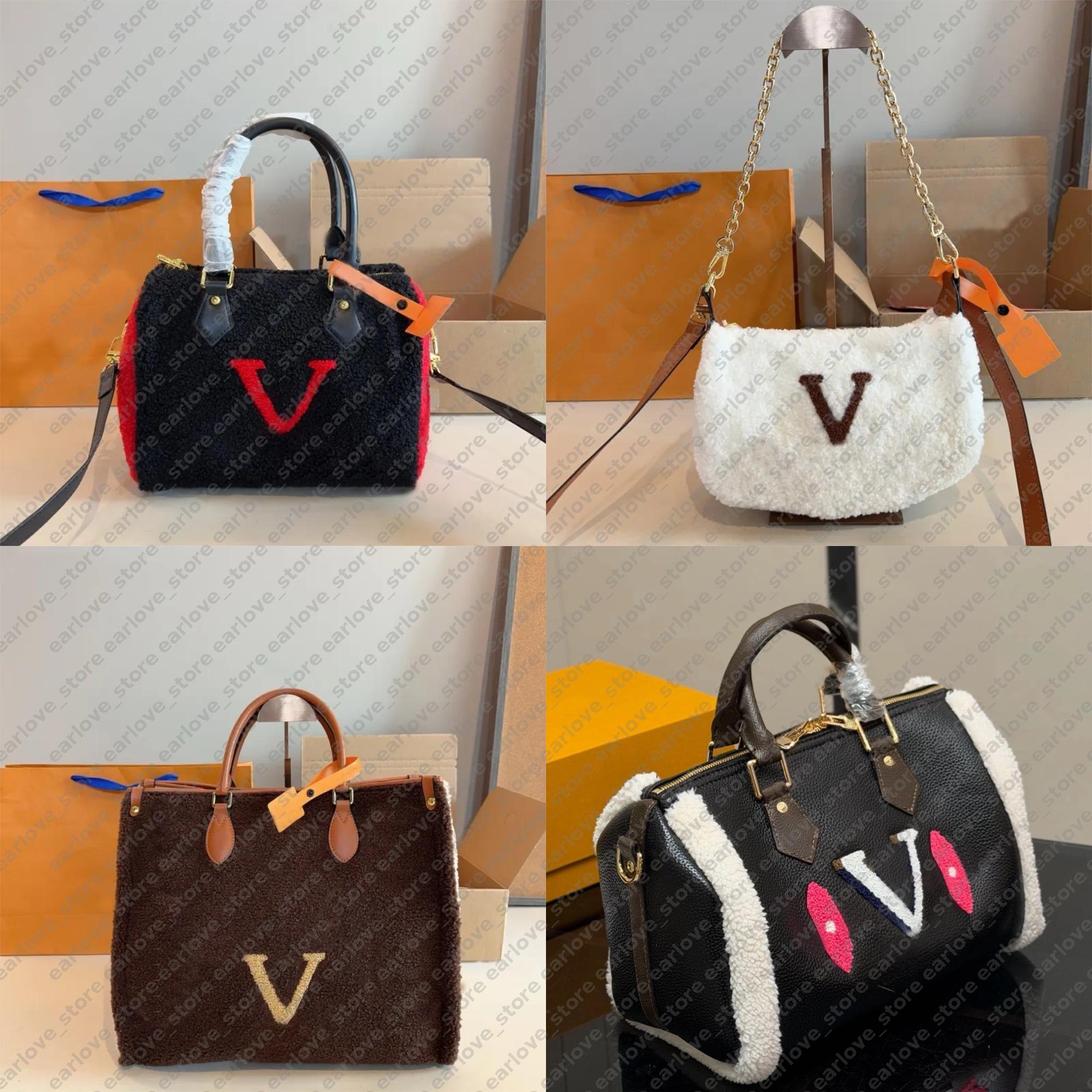 Fluffy Designer Bag Large Tote Women Luxury Furry Crossbody Shoulder Bags Lambs Wool Handbag Totes Winter Teddy Fuzzy Handbags Pillow Shopping Bags EXW2510093