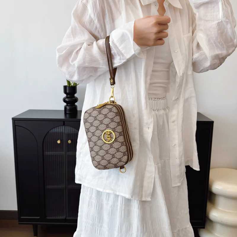 Designer New Fashion Shoulder Crossbody Bag High End Minimalist Luxury Phone Purse Women Commuter Square Bag PremiumW251119