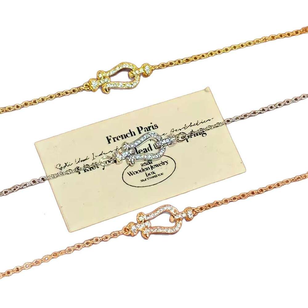 Autumn Winter New Micro Inlaid Heavy Craft Bracelet for Women, Feel, Versatile Hot Item, European and American Niche High-end Exquisite Temperament Li