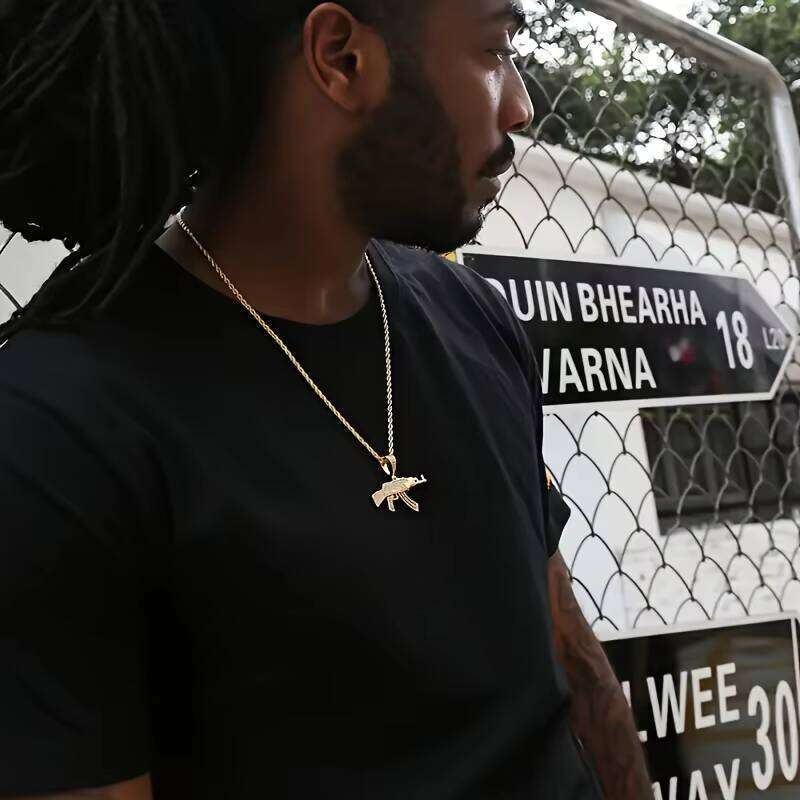 Personalized AK47 Gold-Plated Rifle Charm Hip-Hop Punk Jewelry Rope Chain moissanite Ice-Cold Straight Pull Gun Pendant Men's Necklace