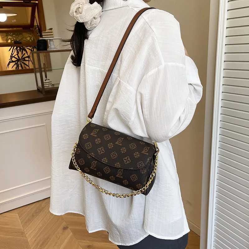 2025 New Crossbody Bag for Women Vintage Floral Pattern Backpack Multi-way Textured Shoulder Purse for Dating CommuteW251119